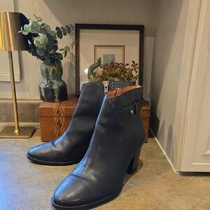 GUC Madewell Black Ankle Boot Size 9.5